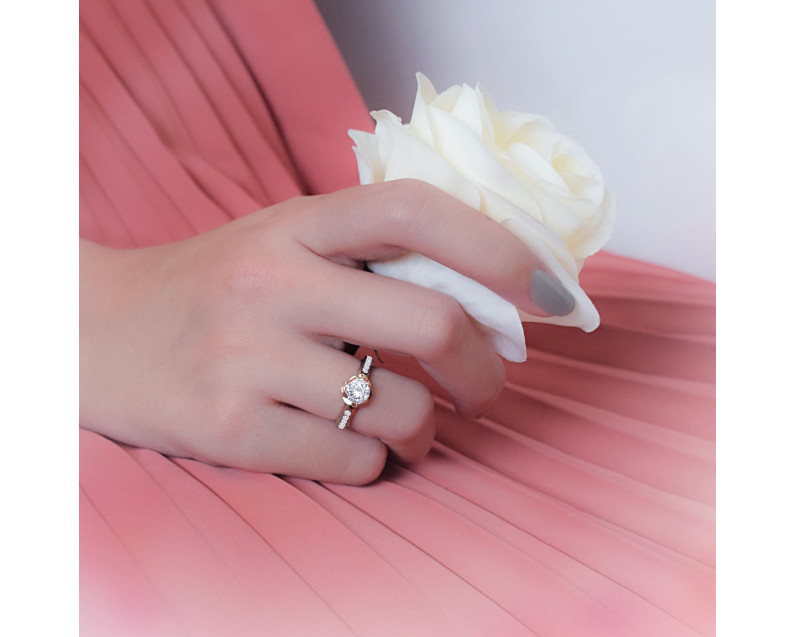 Auroses Divine Rose Fancy Solitaire Ring