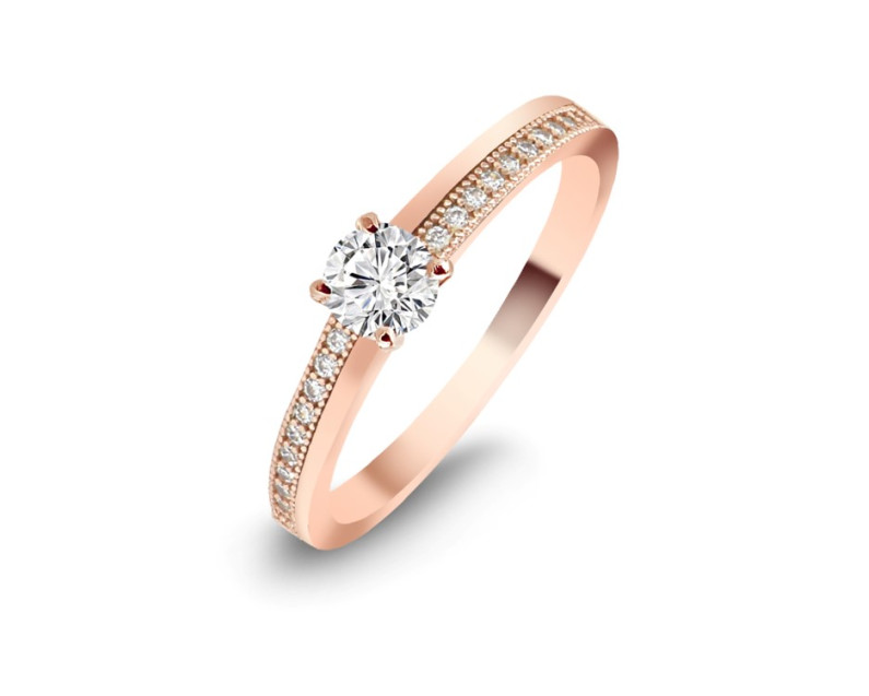 Auroses Four-Prongs Solitaire Ring